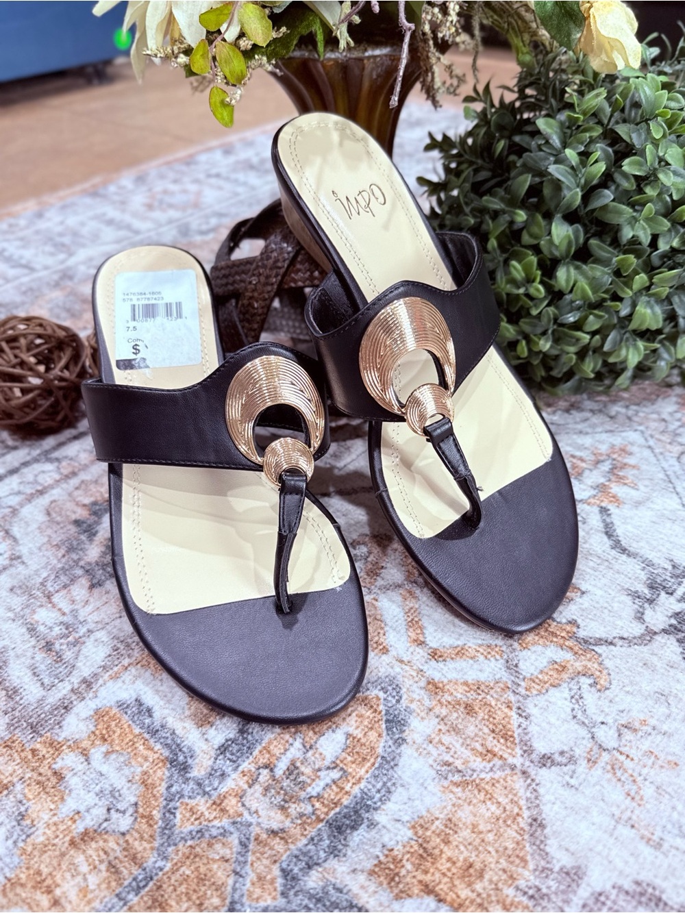 Wedge Toe-Loop Sandals in Black with Gold Accent